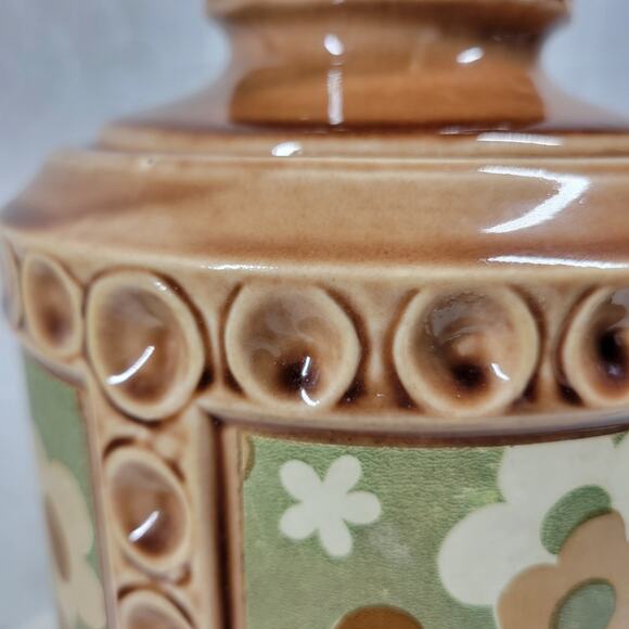 VTG McCoy USA Pottery Canister 10" Tan Green Ditsy Floral Daisy Ceramic Jar - Picture 6 of 16